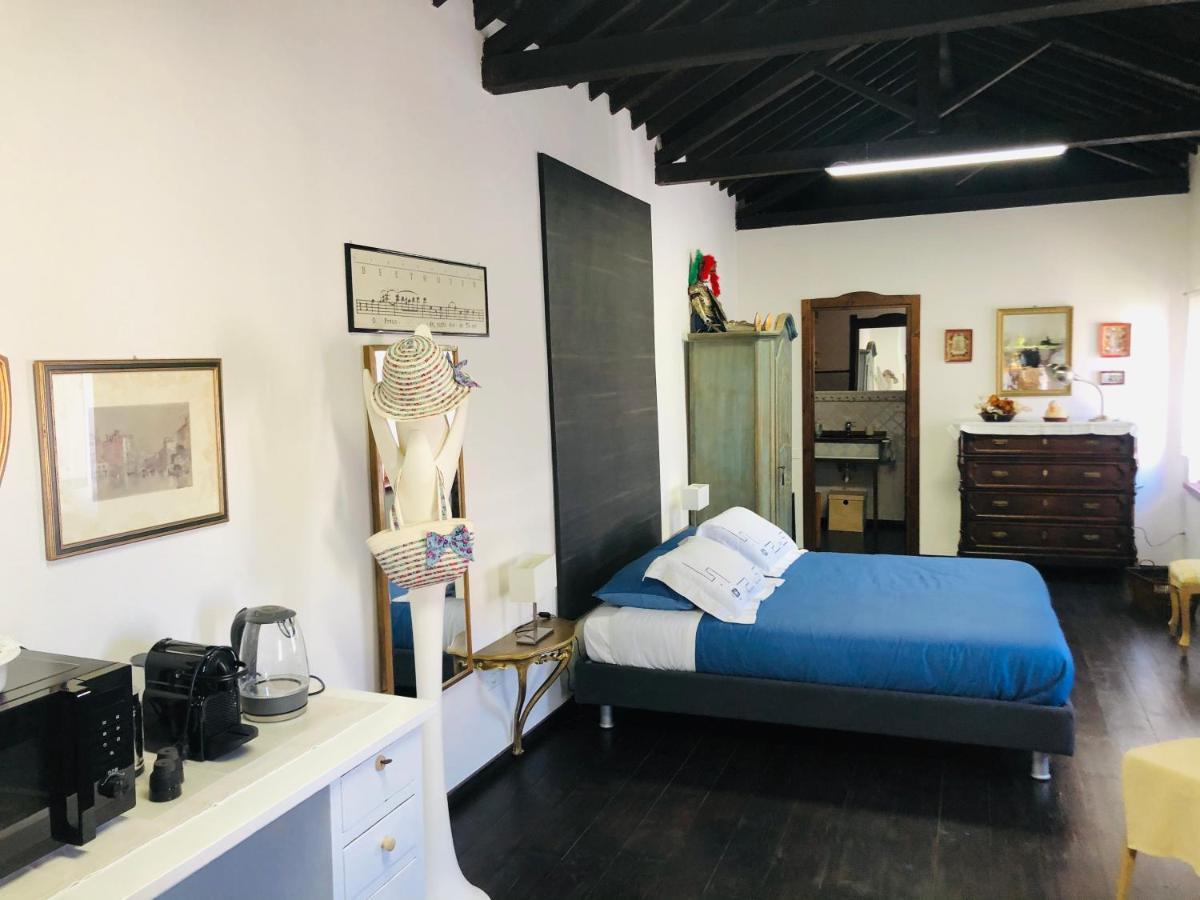 Il Granaio - Luxury Private Double Room มอนเซร์ราโต ภายนอก รูปภาพ